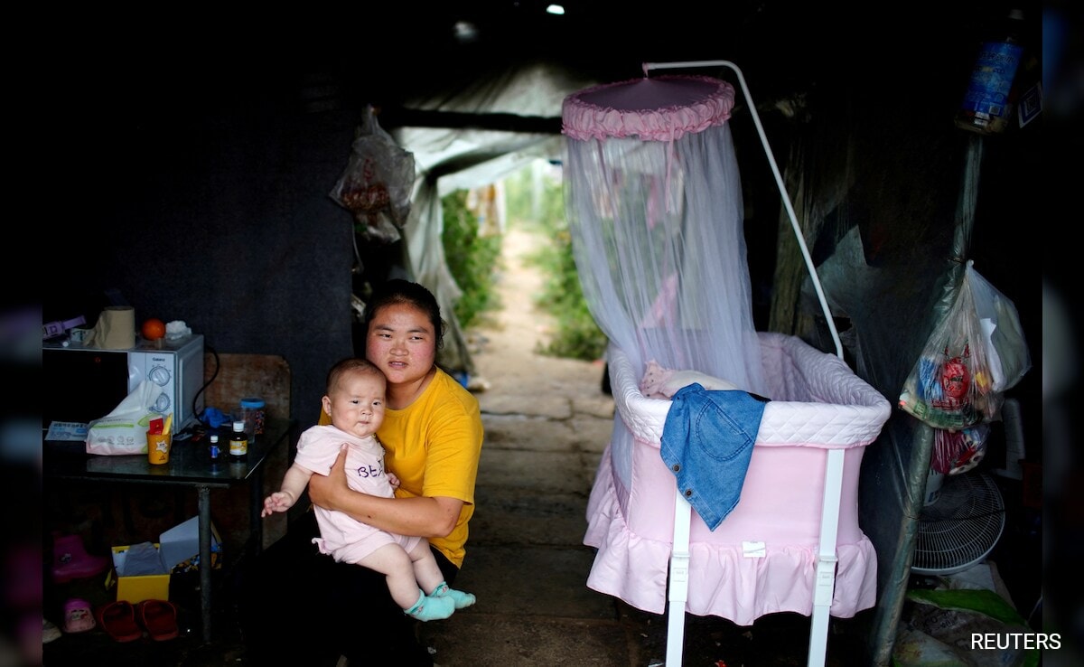 China’s Women Must Start “New Trend Of Family”: Xi Jinping