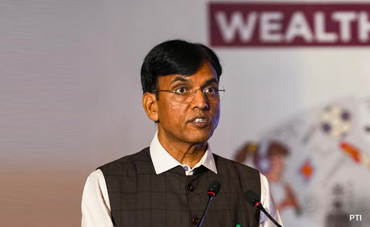 Union Minister Cites Overexertion-Covid Link Amid Rising Heart Attack Cases