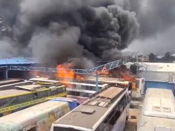 Fire breaks out near Veerbhadra Nagar in Bengaluru, 5-10 buses gutted