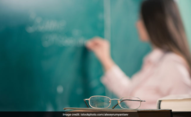 Tamil Nadu: Notification Issued For Recruitment Of 2,200 Graduate Teachers