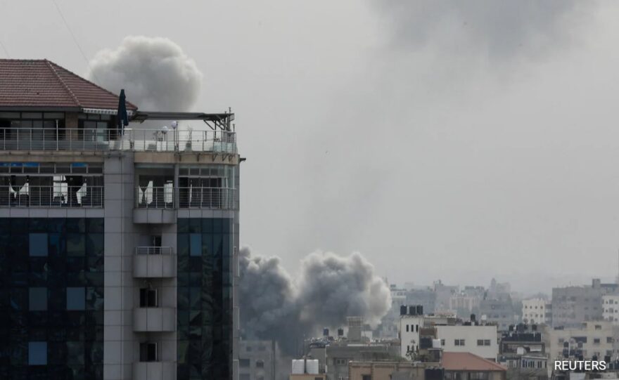 Israel-Hamas War Live Updates: Israel Expands Ground Operations, Pounds Gaza’s North