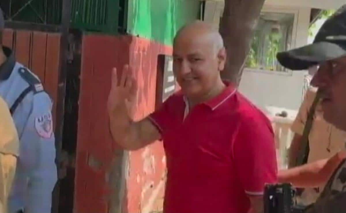 Manish Sisodia Files Application Seeking Permission To Meet Sick Wife For 5 Days
