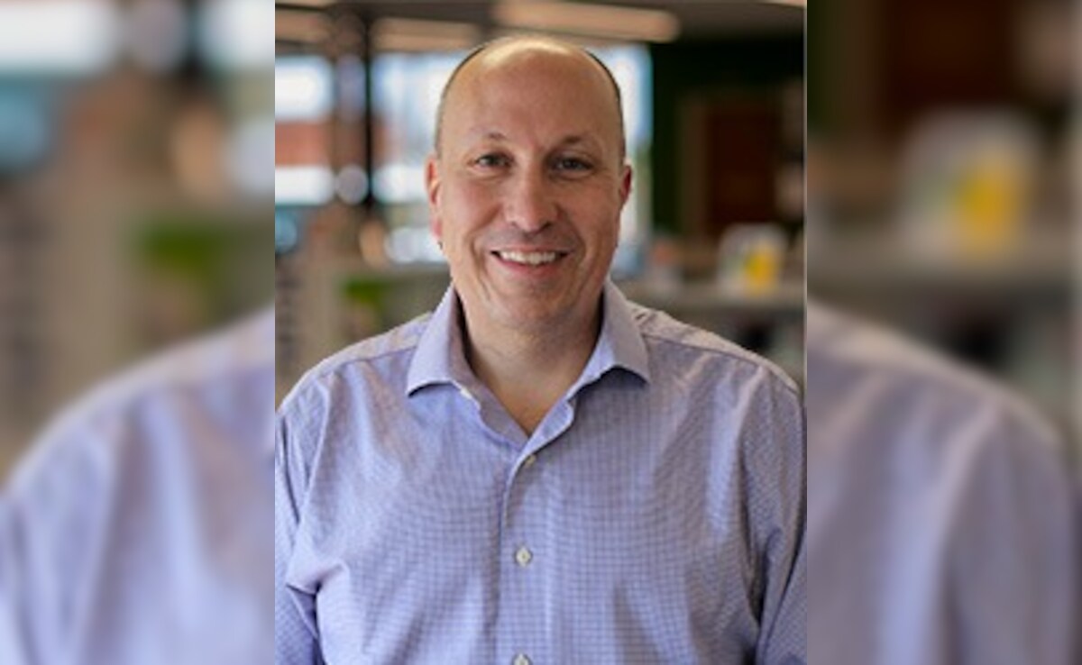 US City Manager Suspended After Employees Sent Video Of Him Masturbating