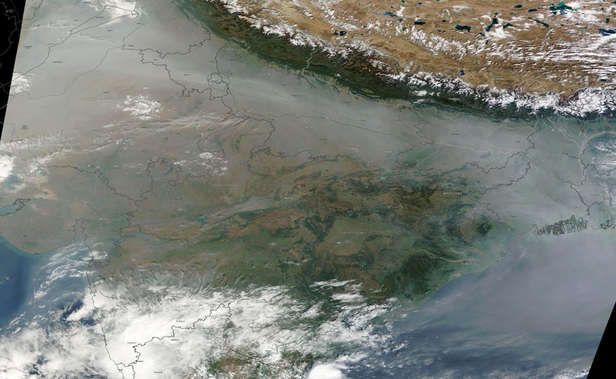 Not Just Delhi, Satellite Pics Show Smog From Punjab To Bay Of Bengal