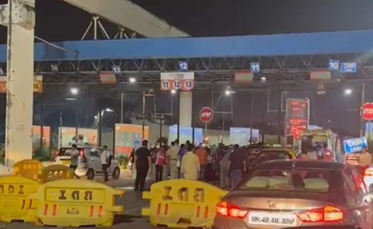 3 Killed, 6 Injured In Multi-Car Crash At Mumbai’s Bandra-Worli Sea Link