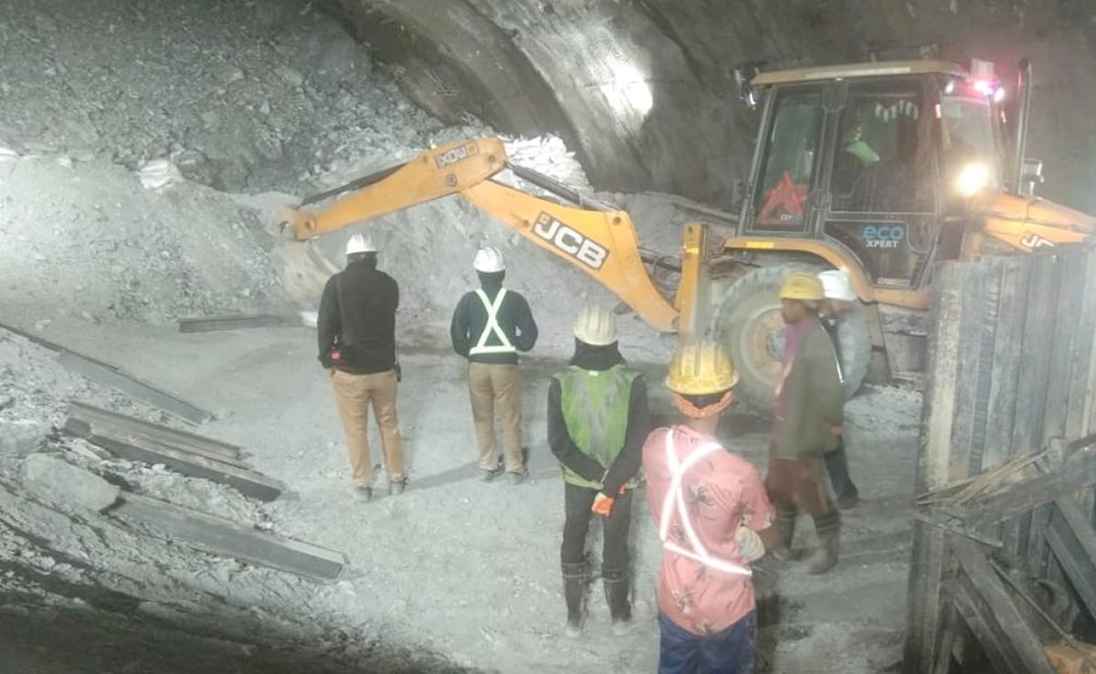 Landslide Hampers Rescue 40 Trapped In Uttarakhand Tunnel For Over 70 Hours