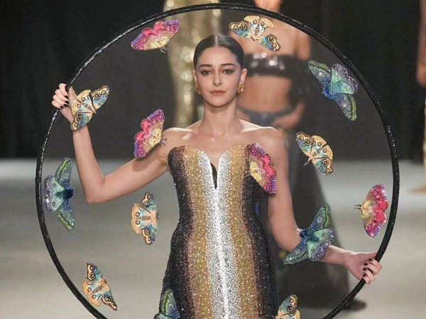 Ananya Panday becomes the youngest Bollywood actress to walk the ramp at Paris Couture Week 2024 for