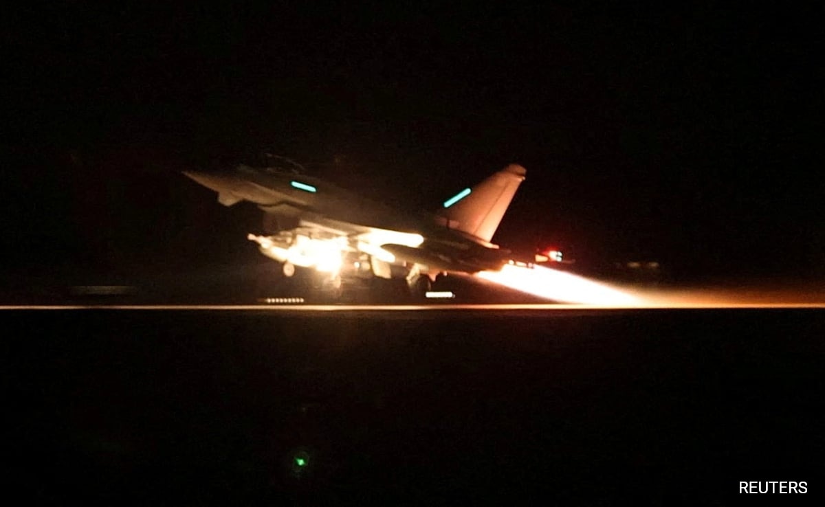 US, UK Strike Iran-Backed Houthi Targets In Yemen After Red Sea Attacks