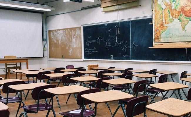 “Coaching Centres Cannot Enroll Students Below 16 Years”: Government