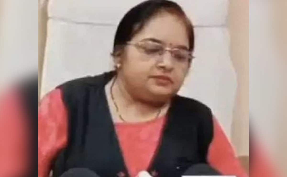 Bureaucrat Smothered With Pillow By Unemployed Husband In Madhya Pradesh