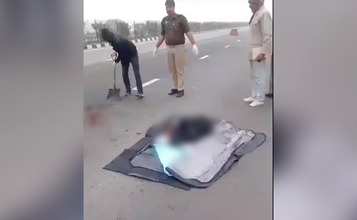 Scores Of Cars Run Over Body On Expressway, Shovel Used To Scrape Tarmac