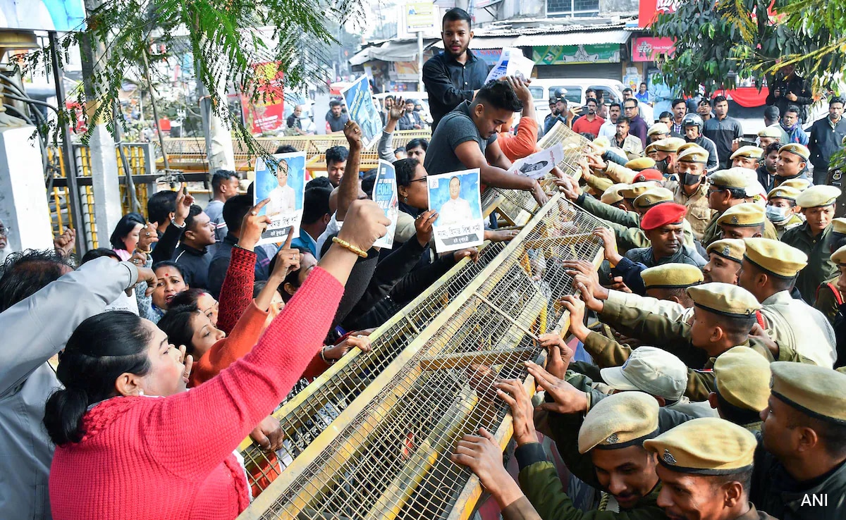 M Kharge Writes To Amit Shah Over Rahul Gandhi’s Clash With Cops In Assam