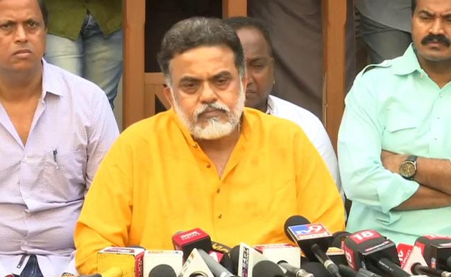 After Ashok Chavan’s Congress Exit, Sanjay Nirupam Shares Why He Was Upset