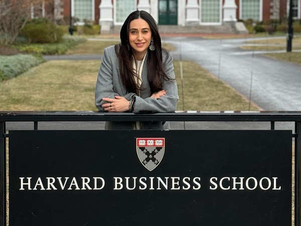 Karisma Kapoor represents India at Harvard gives a shoutout to Kareena Kapoor Khan