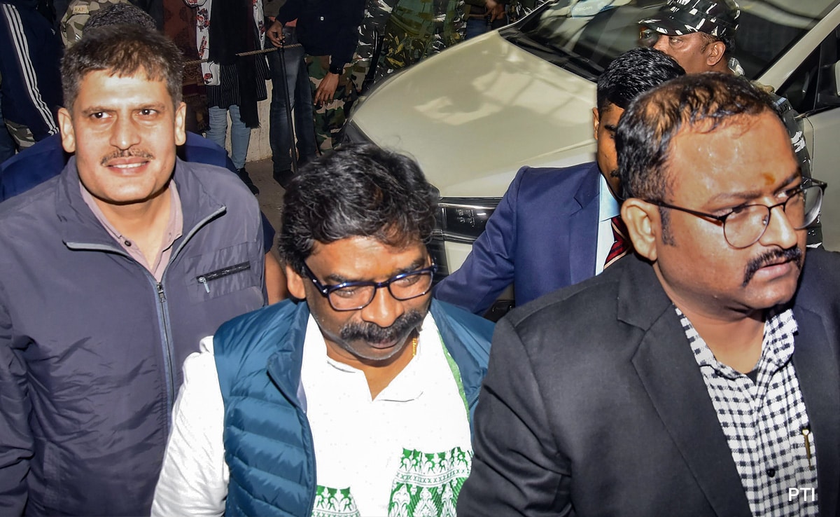 “Not Interfering”: Top Court Dismisses Hemant Soren’s Plea Against Arrest