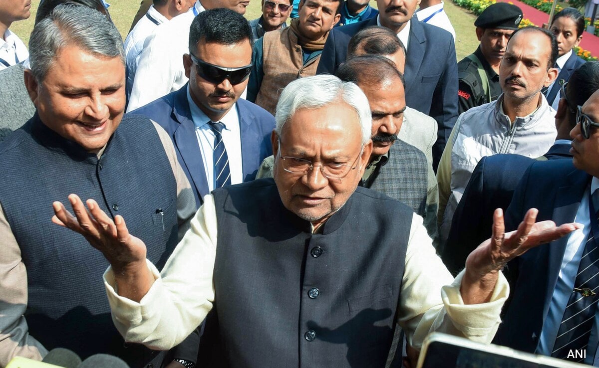 Nitish Kumar Responds To Lalu Yadav’s “Doors Open” Remark