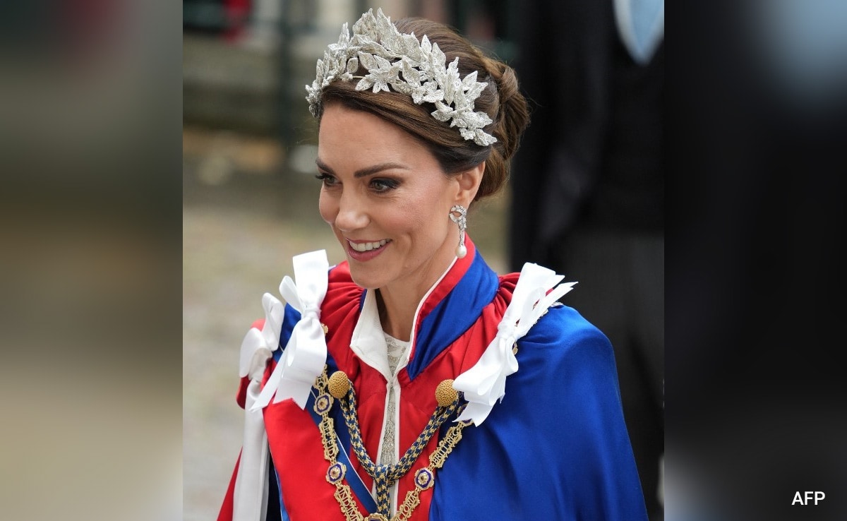 Kate Middleton Pic Released By UK Royals Is Manipulated? Concerns Grow