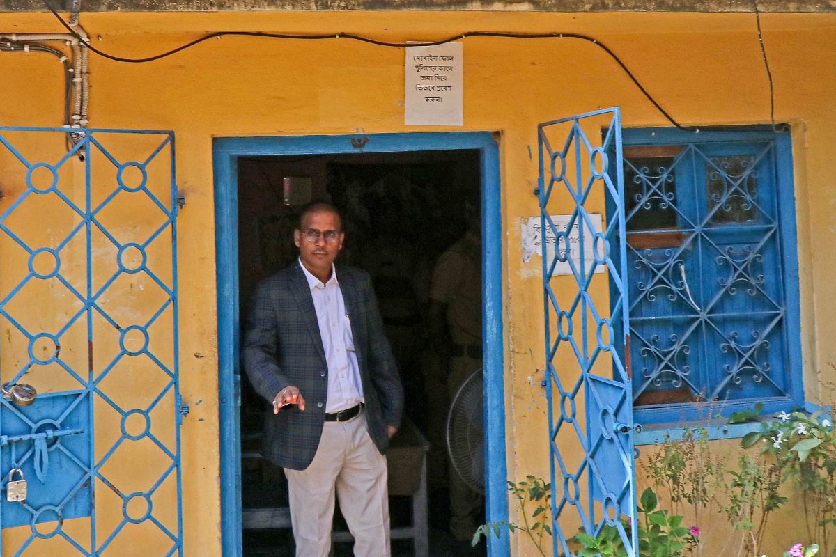 Property Documents, Rs 40 Lakh in Cash Seized from Bengal Minister’s Residence: ED