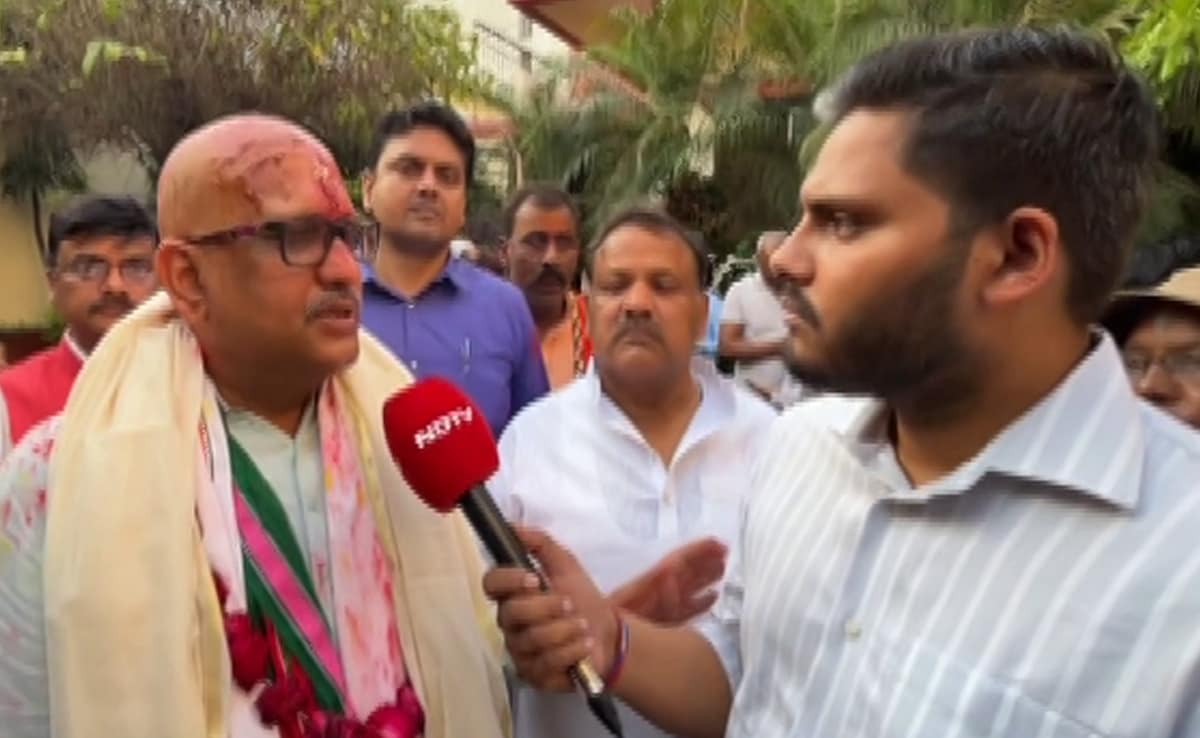 “Count How Many Times He Came To Varanasi”: Congress Candidate Slams PM