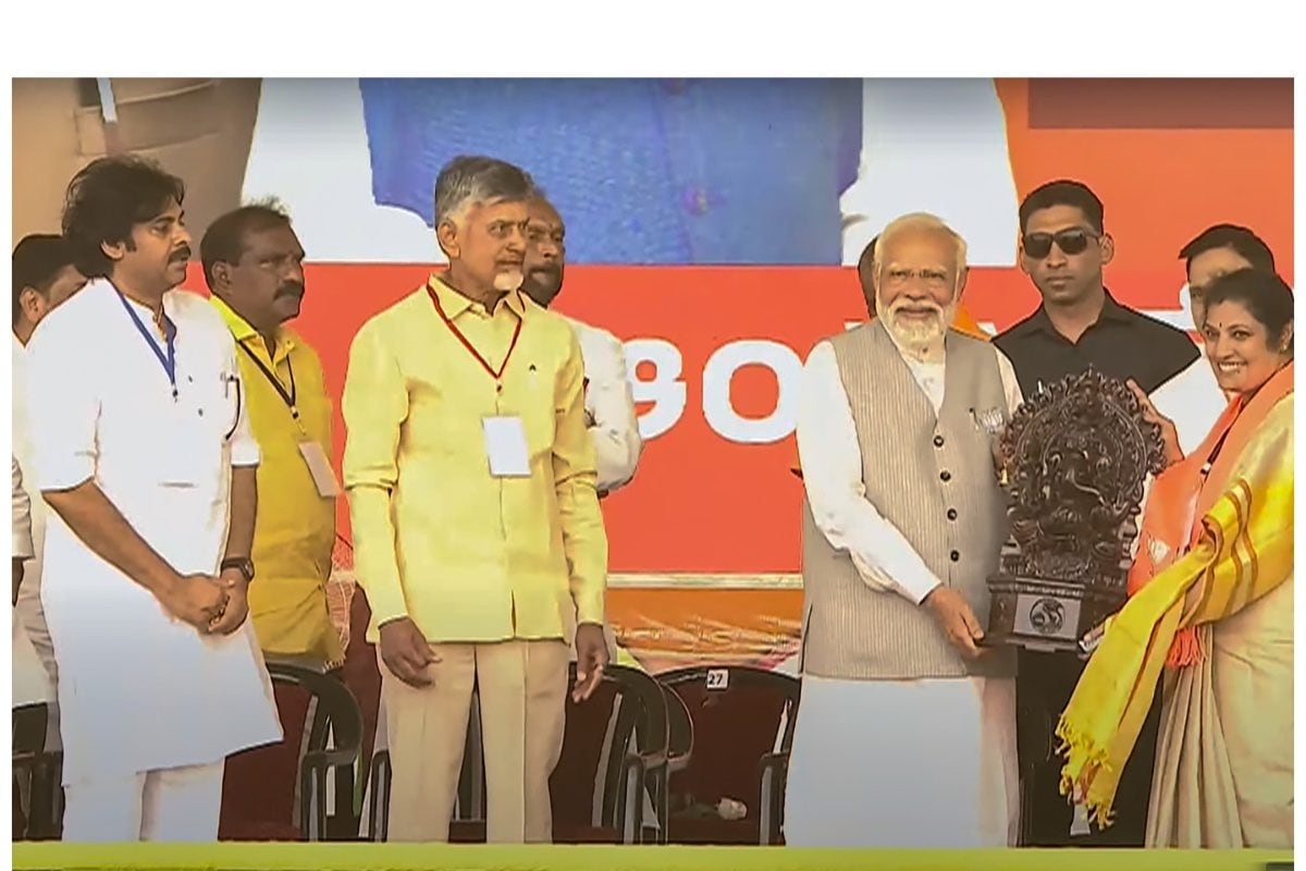 News18 Evening Digest: Naidu Praises PM As They Share Stage During Andhra Rally And Other Top Stories