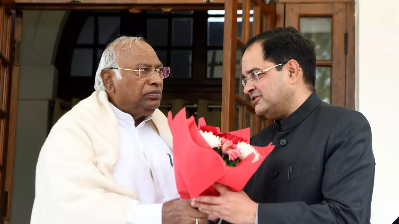 ‘Uncomfortable in BJP’: Sitting MP Brijendra moves against tide, joins Congress