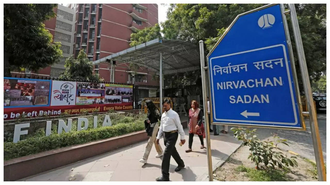 EC to announce Lok Sabha election schedule at 3pm tomorrow