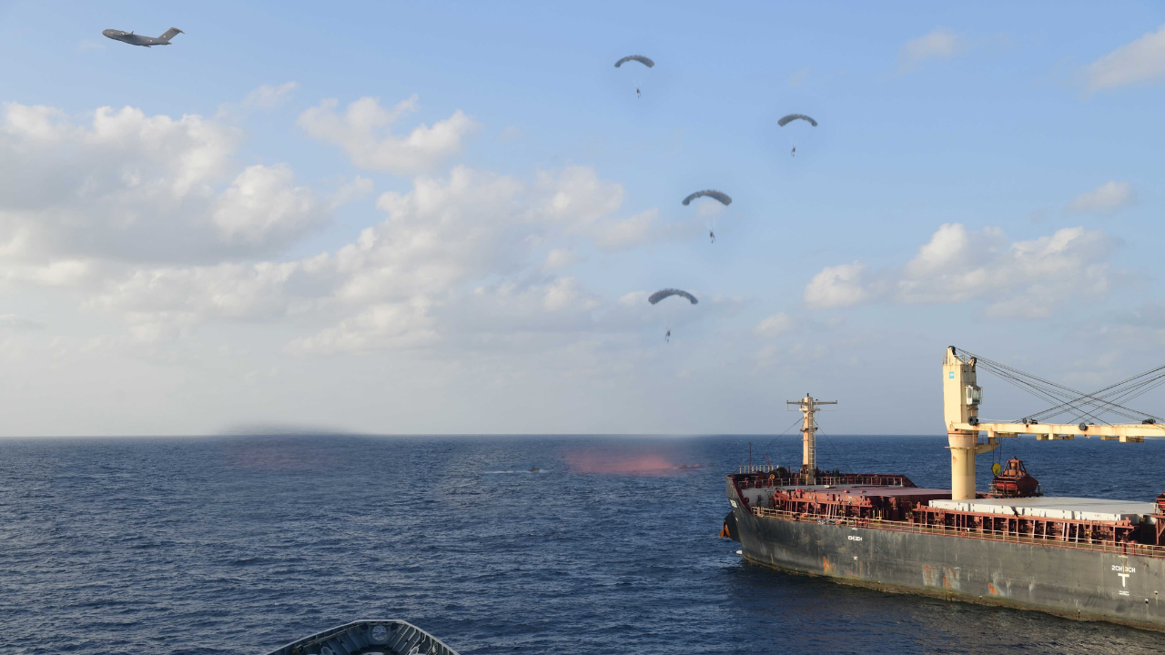 Navy to bring 35 Somali pirates to India for prosecution