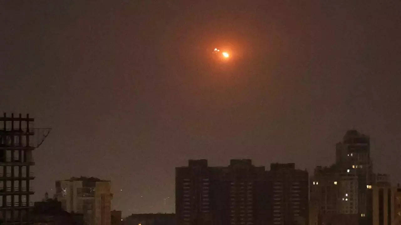 0 Russian drones take on m US tanks in Ukraine