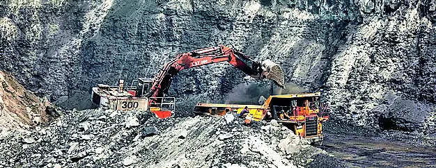 Coal production hits 1 billion tonne mark, eases import dependence