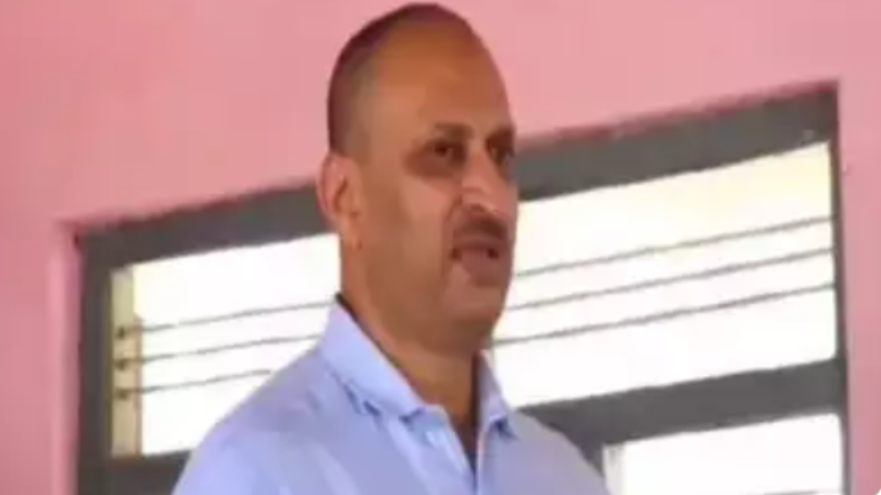 Why BJP’s ticket denial to Anantkumar Hegde was expected