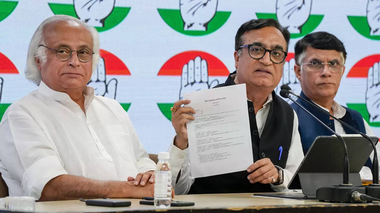 I-T dept should ask BJP to pay Rs 4,617cr, says Congress