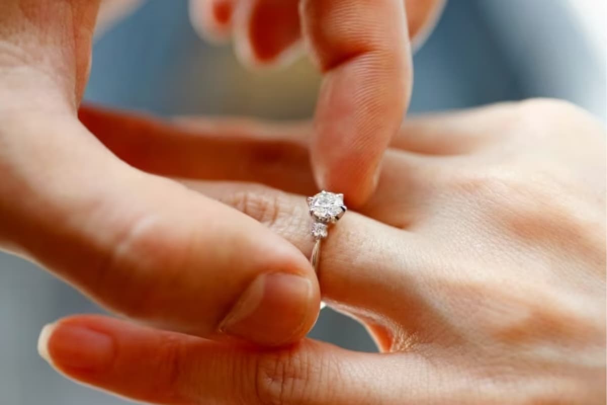 Youtuber From UP’s Moradabad Gets Engaged To Iranian Girl Who He Met On Instagram