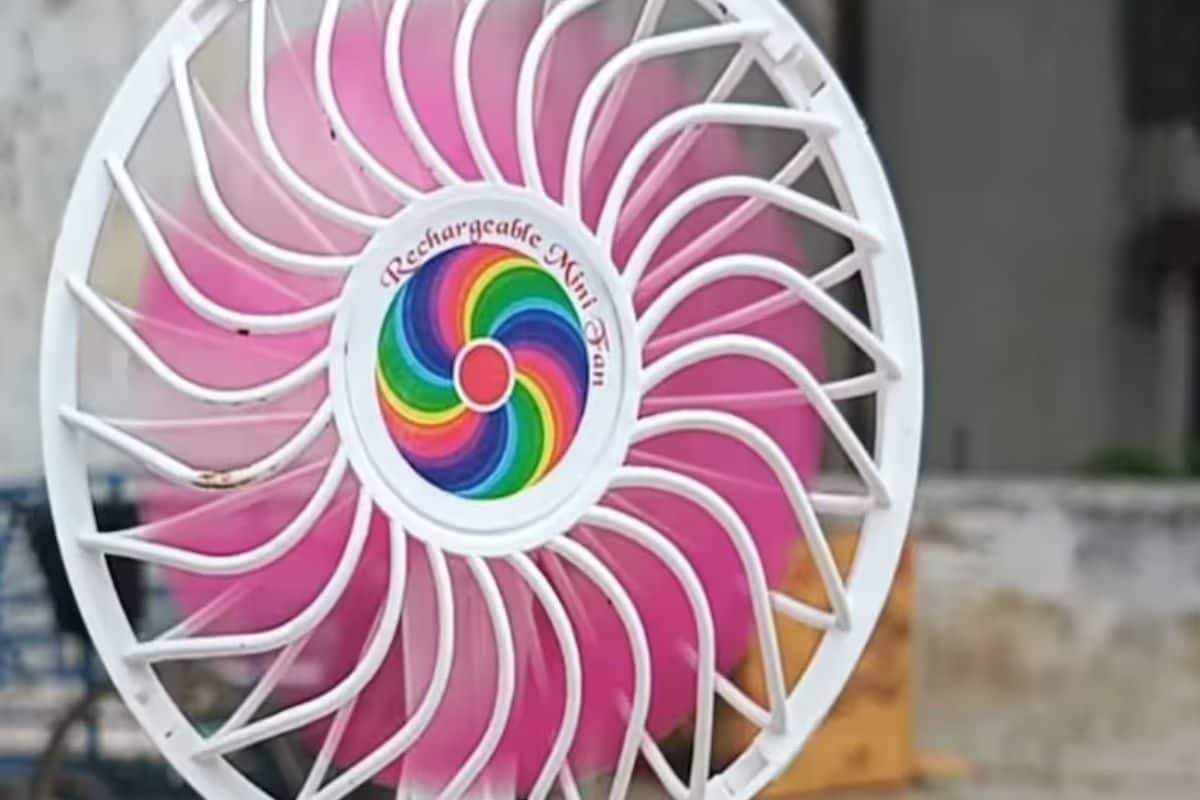 As Temperature Soars, Handheld Fans Gain Popularity In Andhra Pradesh