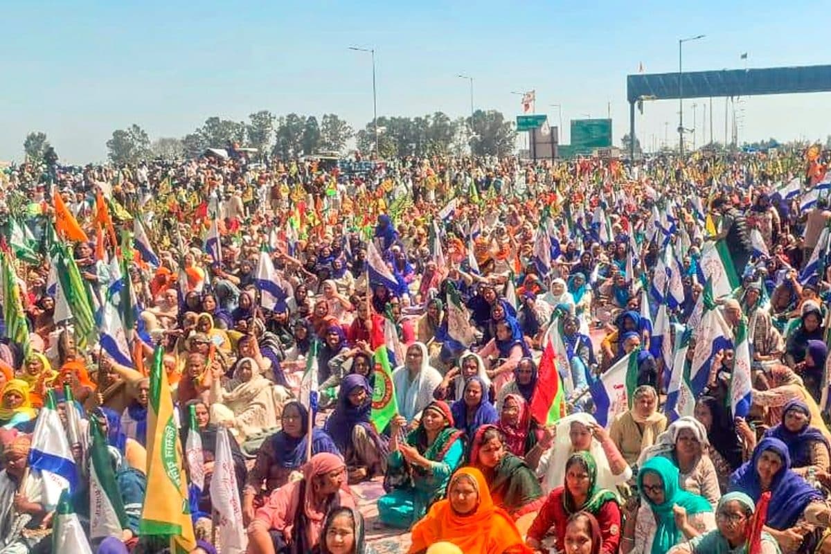 Women Farmers Take Centrestage at Farmers’ Protest Sites on Women’s Day
