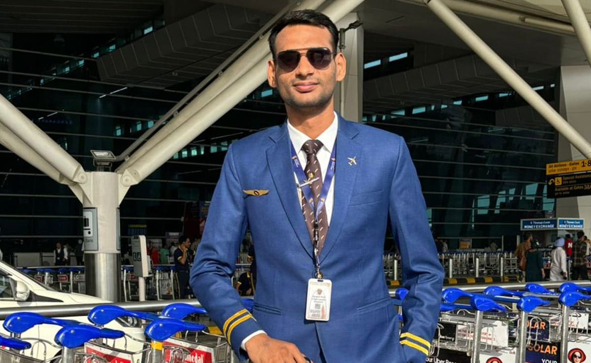UP Man Caught At Delhi Airport Posing As Singapore Airlines Pilot