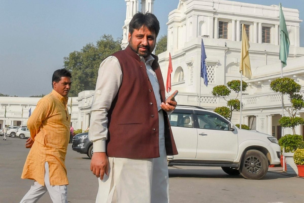 AAP MLA Amanatullah Khan’s Plea for Anticipatory Bail to Be Heard by SC on Monday AAP MLA Amanatullah Khan’s Plea for Anticipatory Bail to Be Heard by SC on Monday