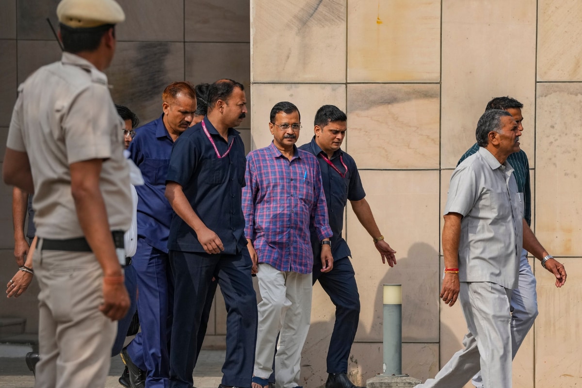 News18 Evening Digest: Kejriwal Reaches Tihar Jail for 15-Day Custody And Other Top Stories