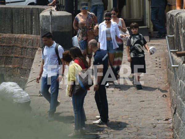 Gauri Khan Suhana Khan and AbRam get clicked at Gateway of India. See pics: