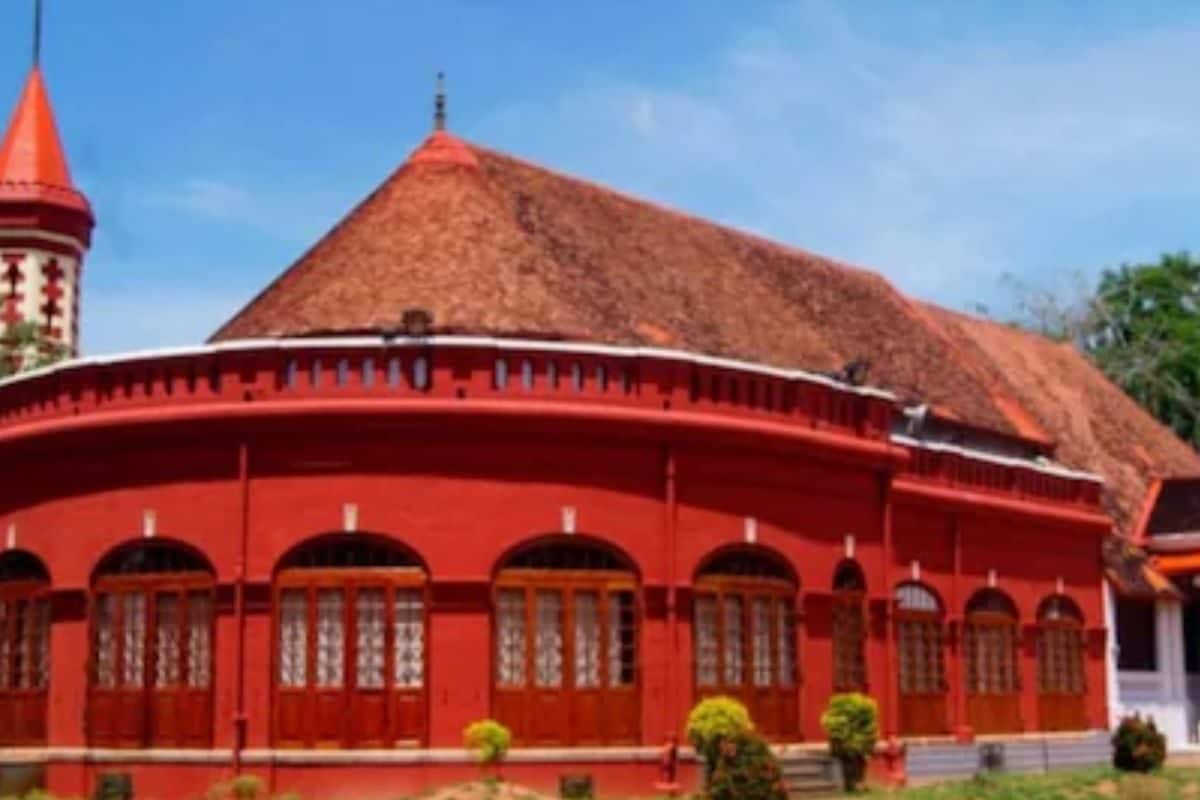 All About Kerala’s Popular Kanakakkunnu Palace