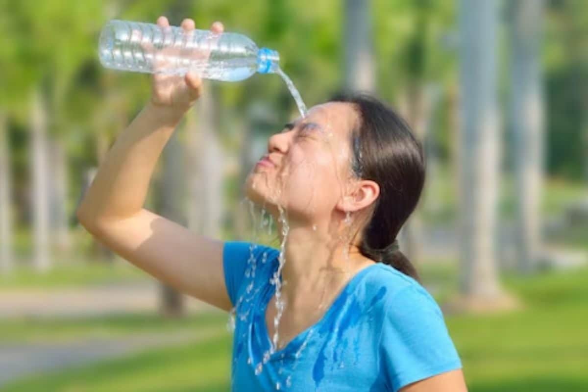 No Relief From Heat In Delhi, Mumbai, Bengaluru; Heatwave To Continue In Bengal, South India | Weather Updates