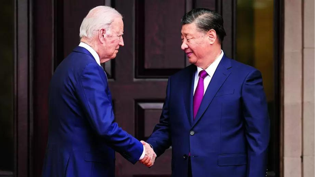 Biden calls Xi, discusses maritime security, AI