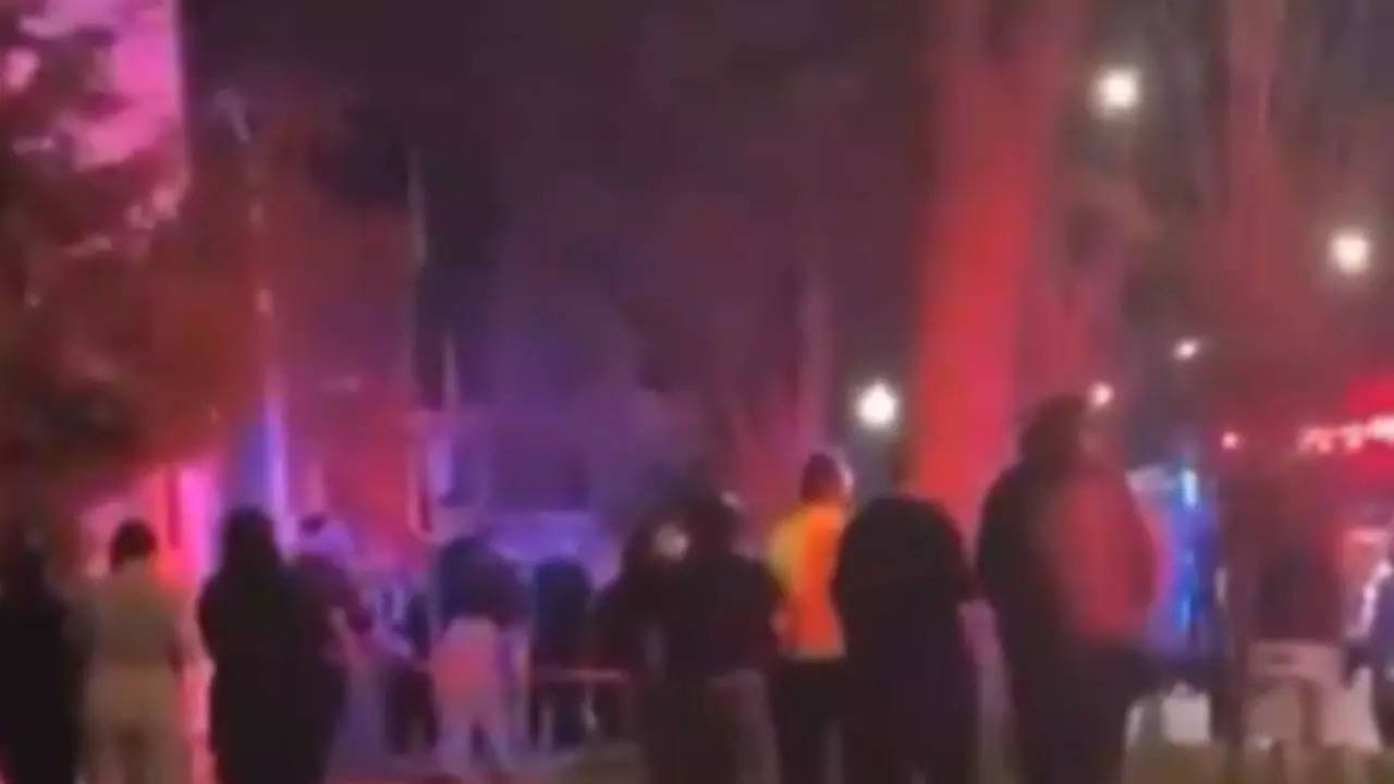 Chicago mass shooting: At least 7 shot in weekend gun violence Chicago mass shooting: At least 7 shot in weekend gun violence