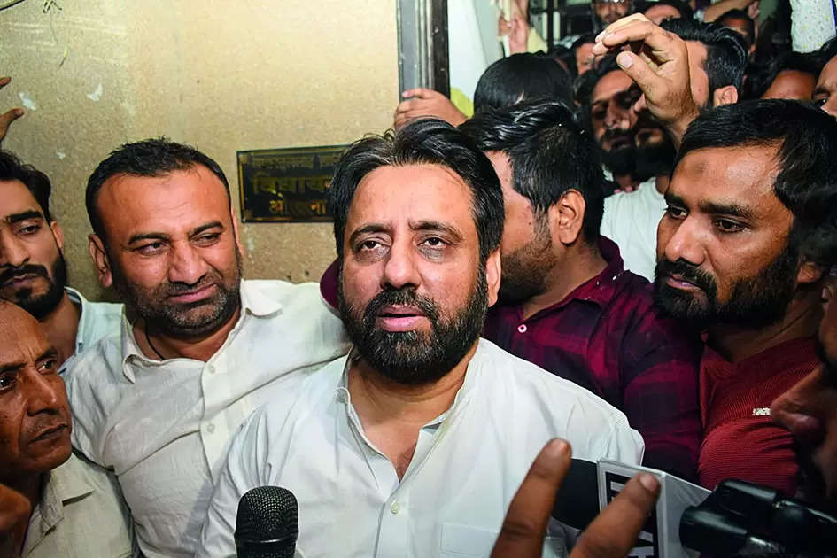 AAP MLA Amanatullah Khan arrested by ED