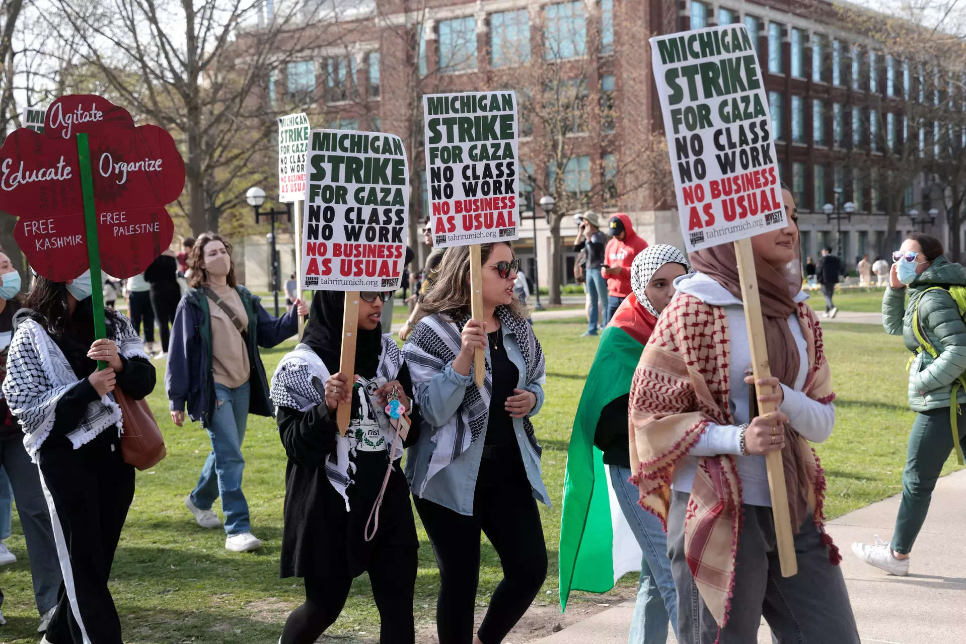 Cops hit with bottles, chair: Anger spikes at US universities over pro-Palestine protests