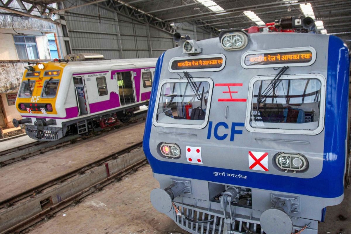 Mumbai Local Train Derails at CSMT; Services Affected on Harbour Line