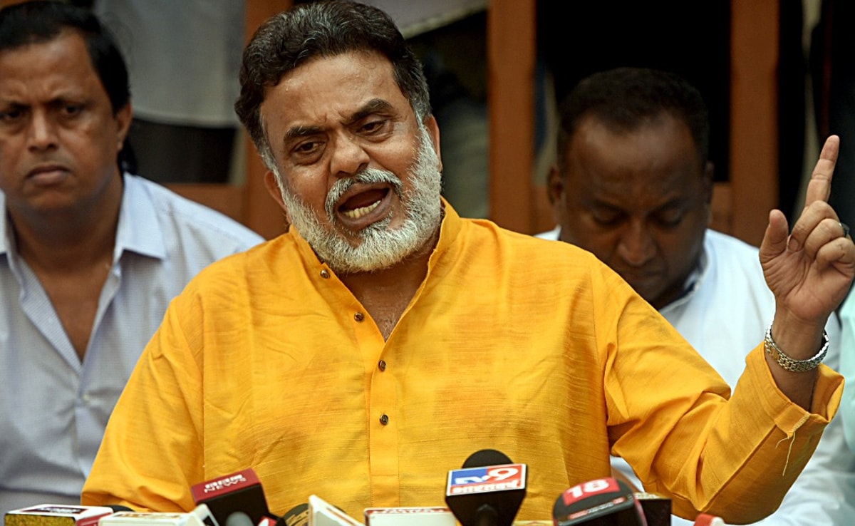 Congress To Expel Sanjay Nirupam? Plan In The Works After He Targeted Ally