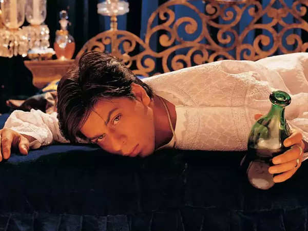 Shah Rukh Khan drank rum for his role in Devdas to look more authentic reveals his co star