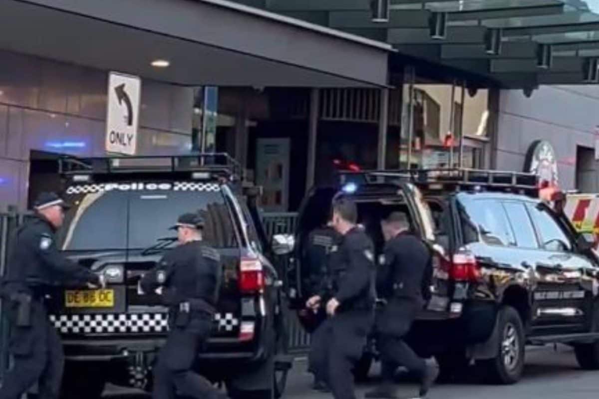 News18 Evening Digest: Six Dead in Sydney Mall Stabbing, Knifeman Gunned Down And More Top Stories