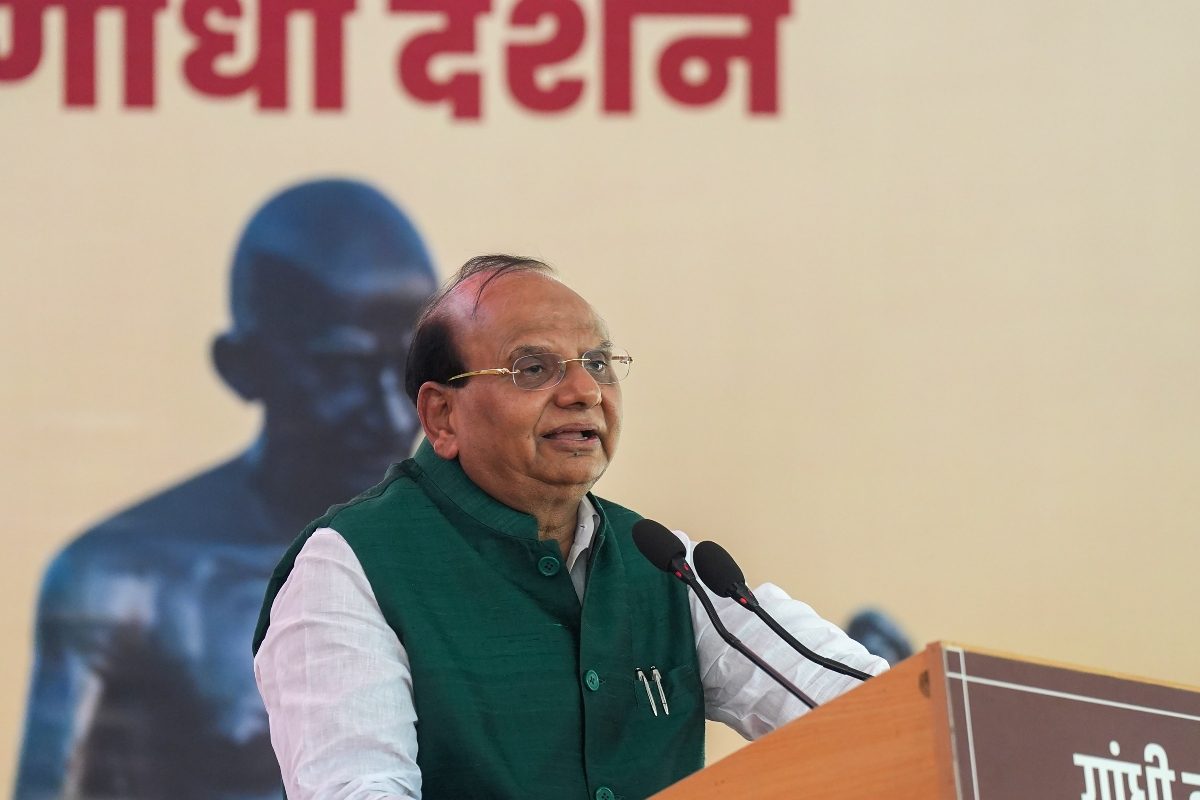 Delhi L-G Slams AAP Ministers For Refusing to Attend Meetings With Him, Writes to MHA