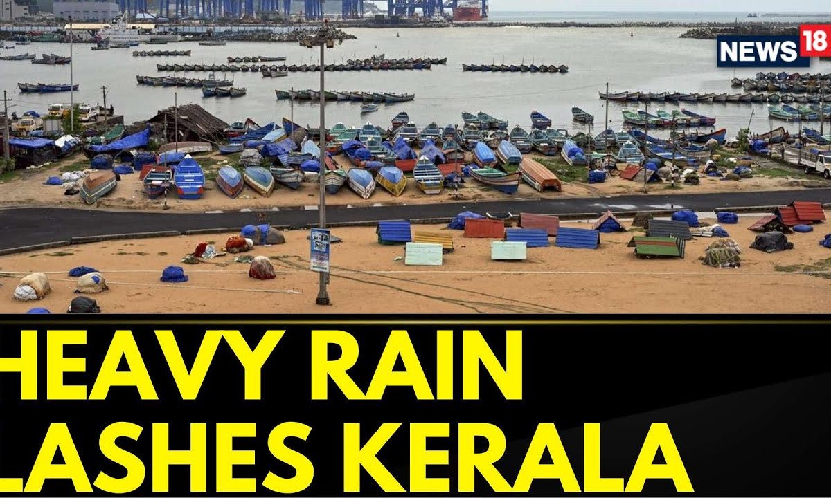 Kerala News Updates | Heavy Rain Lashes Kerala; IMD Issues Red Alert For 5 Districts | News18